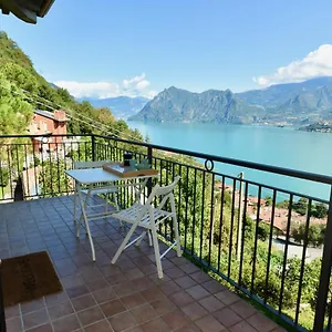 Apartment Italian - La Petite Maison Du, Tavernola Bergamasca