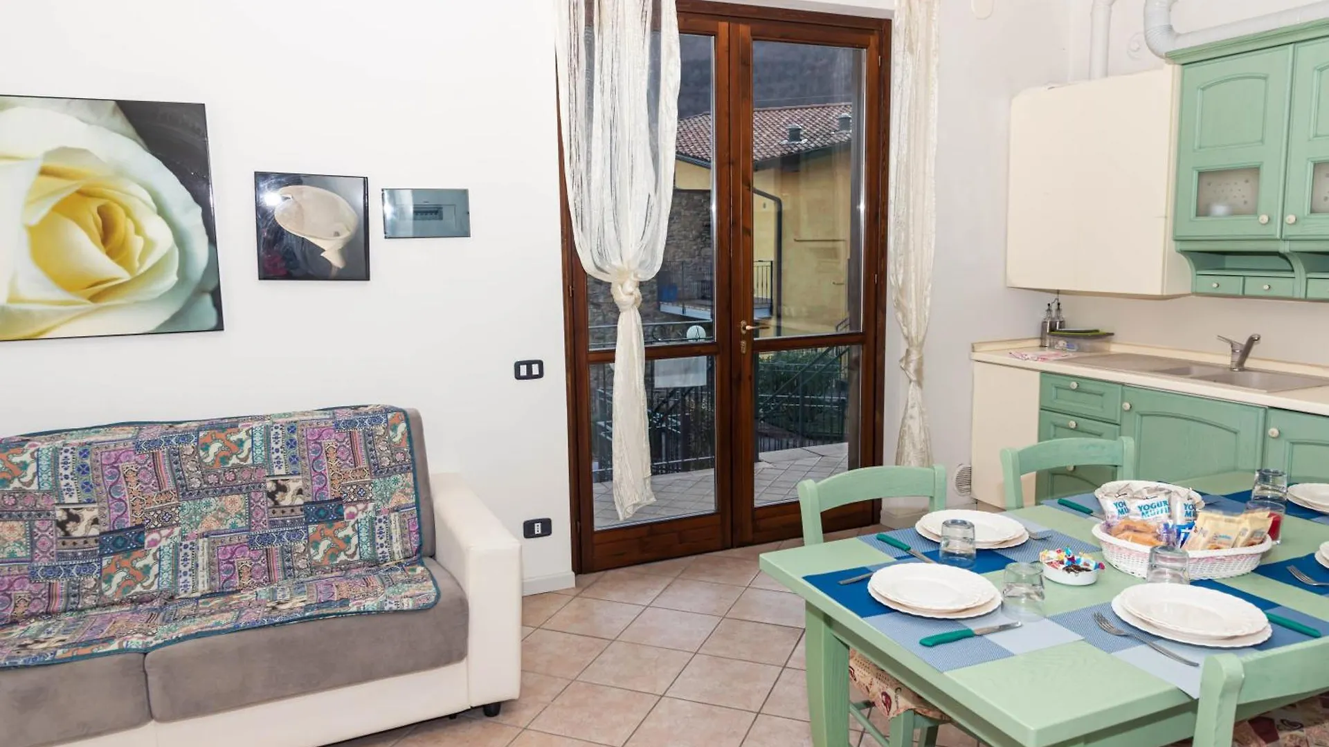 La Casa Di Gabry In Residence Con Piscina Comune Tavernola Bergamasca Italien