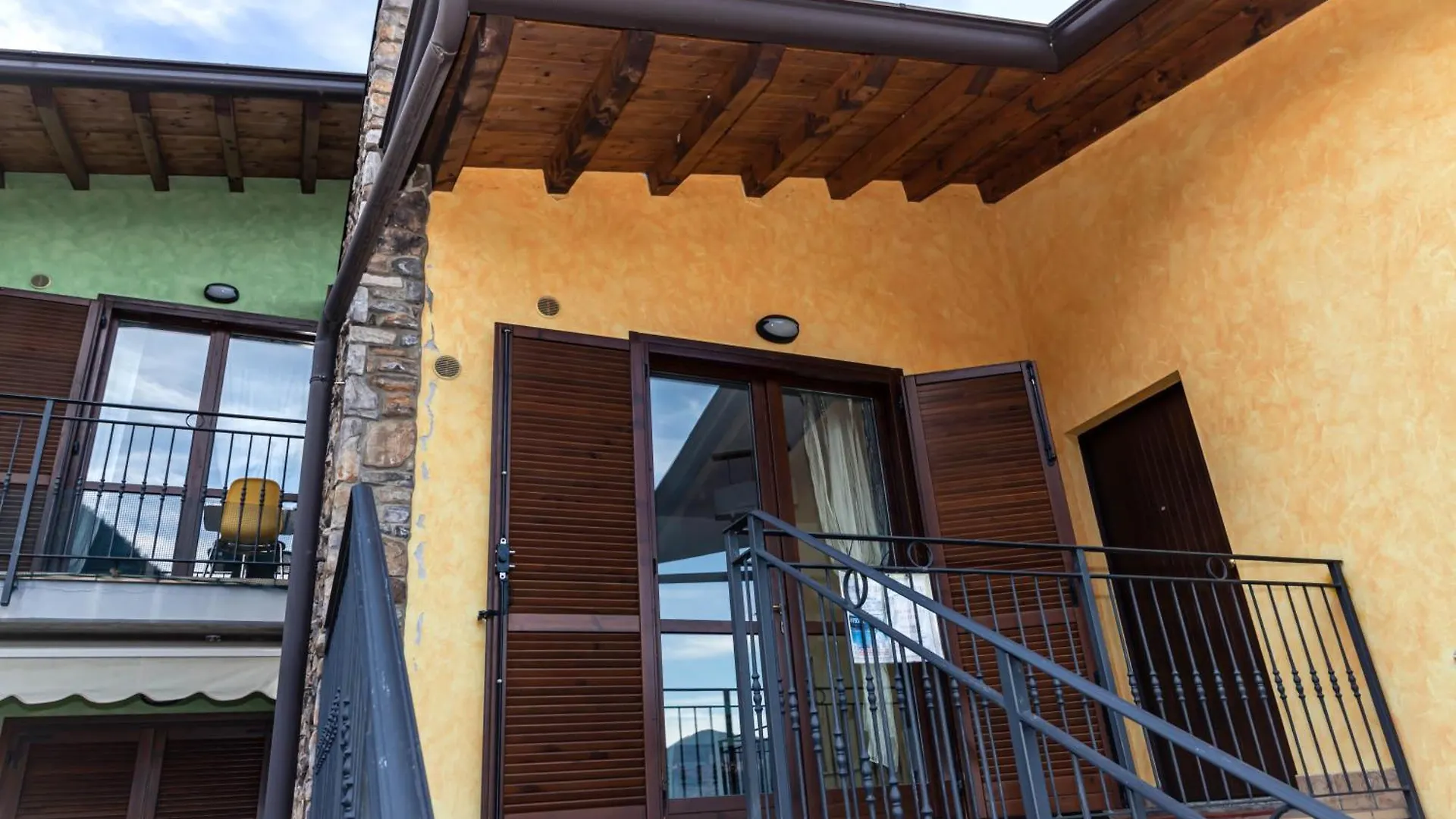 Lägenhet La Casa Di Gabry In Residence Con Piscina Comune Tavernola Bergamasca