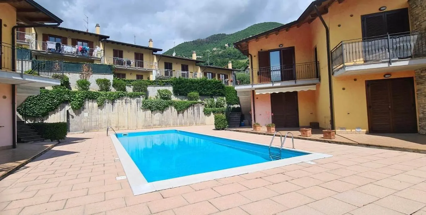 La Casa Di Gabry In Residence Con Piscina Comune Tavernola Bergamasca